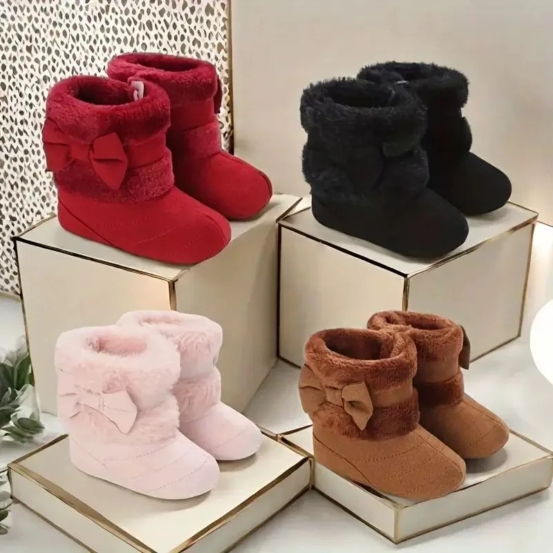 Cute cartoon comfortable boots, suitable for baby boys, softand warm with wool boots, suitable for indoor walks, autumnand winte
