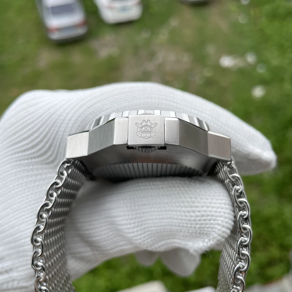 STEELDIVE Men Automatic Watch 49.6mm Mechanical Wristwatch 120Bar Waterproof BGW-9 Luminous Ceramic Bezel NH35 Integrated Case - Image 5