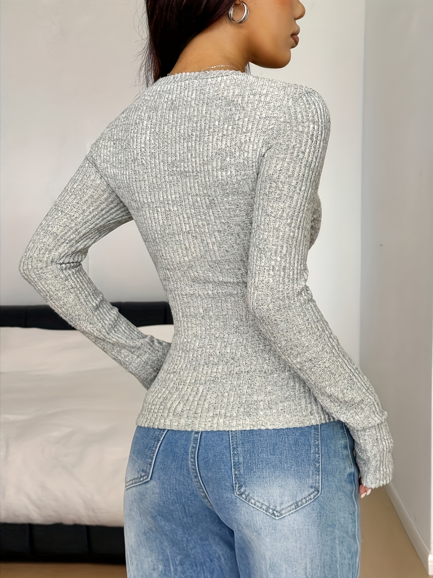 Women'S Casual V-Neck Long-Sleeve Top with Lace Patchwork And Button Decoration for Autumn And Winter, Part of The Women'S Fall Collection. - Image 8