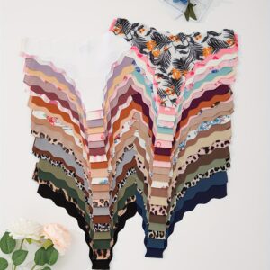 Random 7-pack seamless leopard-print leaves and flowers love printing solid color simple underwear solid color low waist seamless suit soft, comfortable, breathable and quick-drying thong suit.