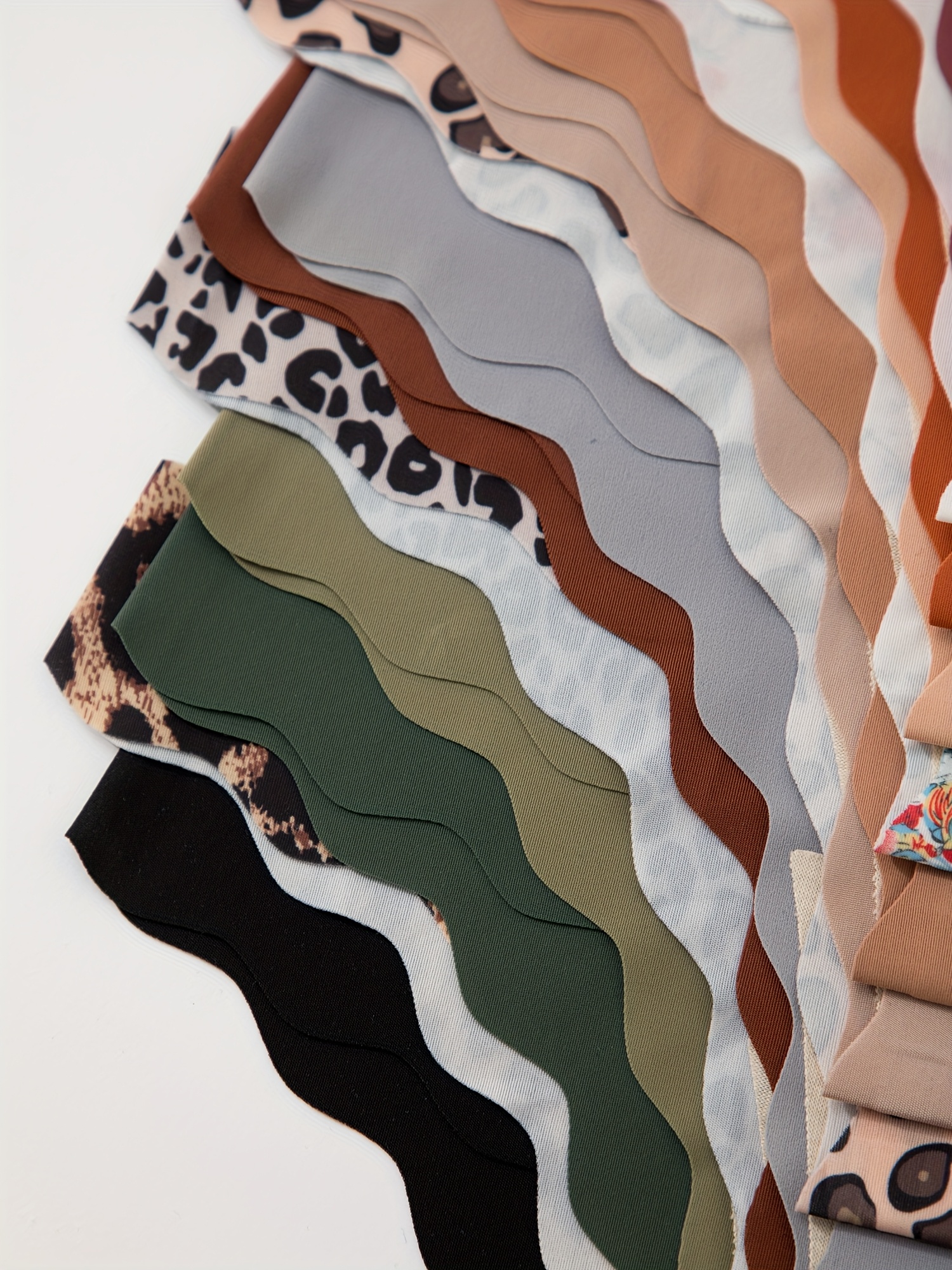 Random 7-pack seamless leopard-print leaves and flowers love printing solid color simple underwear solid color low waist seamless suit soft, comfortable, breathable and quick-drying thong suit. - Image 10