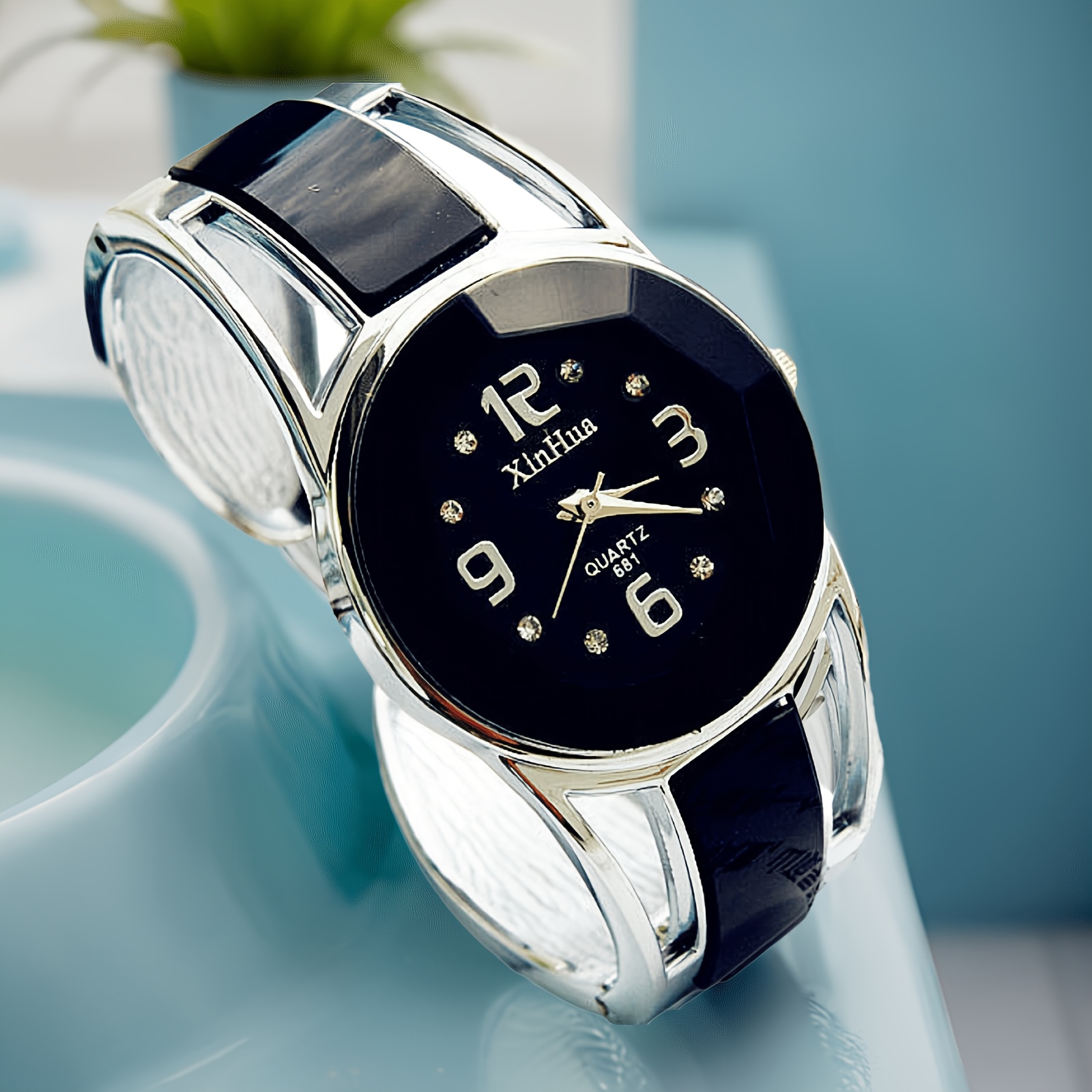 Women's Vintage Quartz Watch with Alloy Strap & Case - Elegant Retro Wristwatch Suitable for Daily Wear, Casual & Formal Events - Affordable Timepiece - Image 2