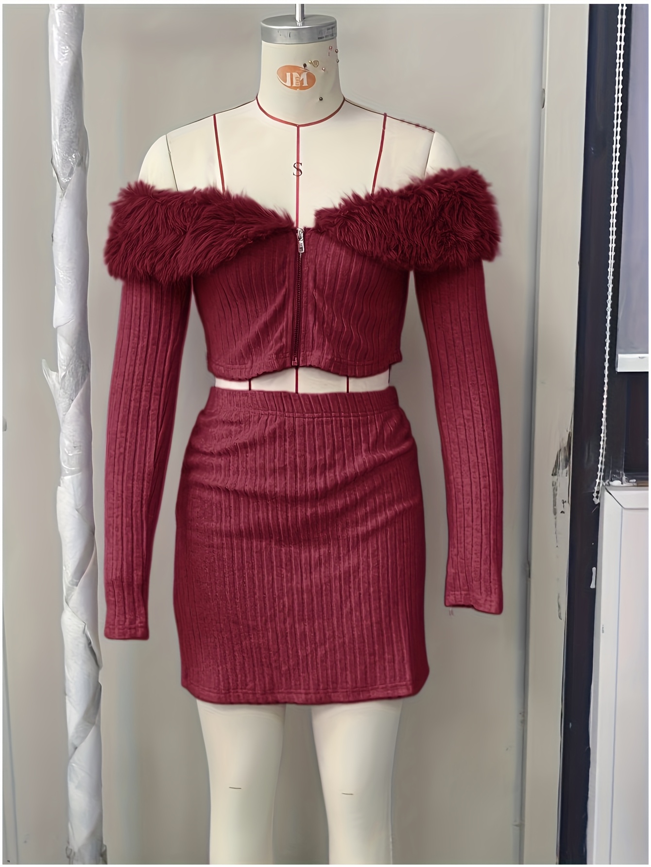 New Autumn-Winter • Gyaru & Cute Date Essential • Commuter Outfit & Party Wear • Solid Color Minimalist Texture • Off the Shoulder Design • Bodycon Long Sleeve Crop Top & Skirt • Women's Clothing Two-Piece Set - Image 4