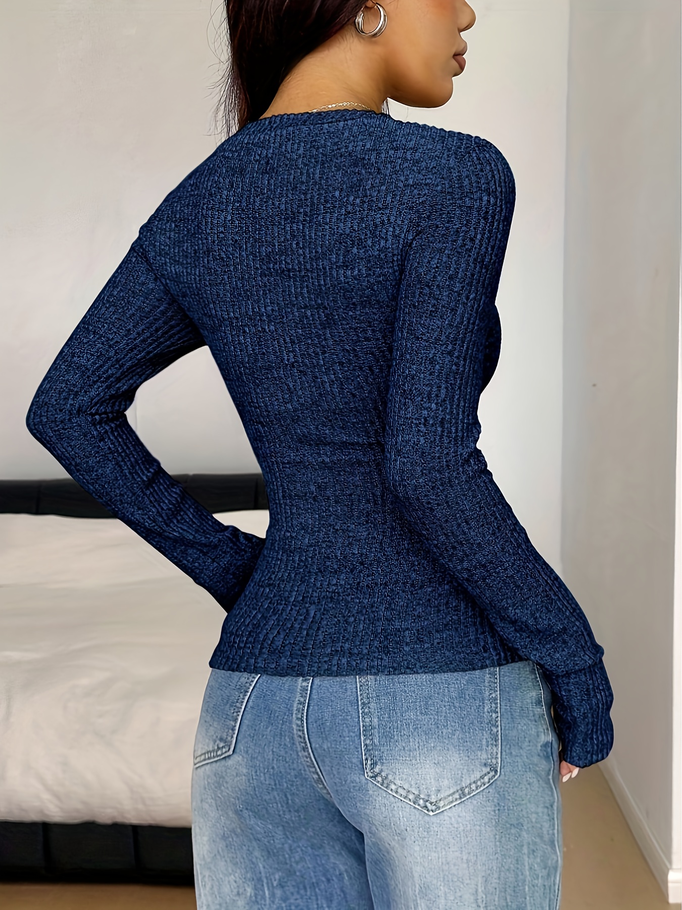 Women'S Casual V-Neck Long-Sleeve Top with Lace Patchwork And Button Decoration for Autumn And Winter, Part of The Women'S Fall Collection. - Image 9