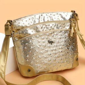 A New Women'S Shoulder Bag That Can Be Worn Crossbody, Featuring an Adjustable Strap Length. It'S Perfect for Daily Commutes, Gatherings with Friends, And Shopping Trips, Capable of Holding Small Personal Items, Making It a Great Gift Option