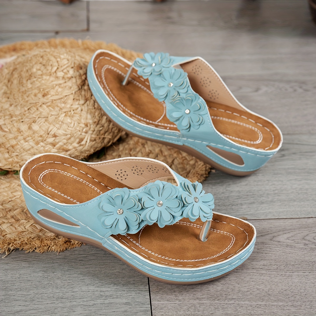 Women'S Fashionable Slip-On Flip-Flops - Casual Open-Toe Flat Shoes with Floral Embellishments, Featuring a Comfortable PU Sole, Suitable for Year-Round Wear, Casual Footwear | Floral Decorated Sandals | Comfortable Shoe Style - Image 5