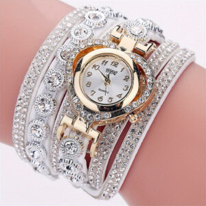 Elegant Multi-Layered Analog Wristwatch for Women Adorned with Rhinestones, Perfect As a Gift for Christmas And New Year.