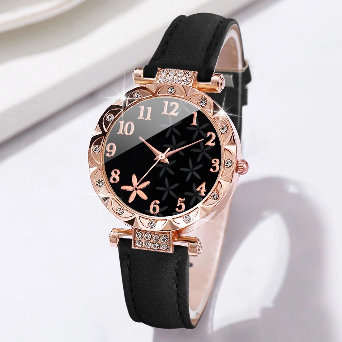1pc Women'S Elegant Starfish Pattern Watch with & Pink Hands, Faux Leather Strap, Quartz Movement, Large Easy-to-Read Analog Clock, Casual & Semi-Formal Watch for Students & Everyday Use, Battery-Powered (CR2030) - Stylish & Affordable Women'S Fashi