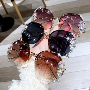 3pcs Ladies' Rhinestone Fashion Glasses- Frameless Gradient Lenses with Sparkling Gemstone Decorations, Unique Curved Leg Design, Studded High-End Look, Small Ladies' Fashionable Shading, Fashion Accessories, Designer Eyewear, Sparkling Decorations