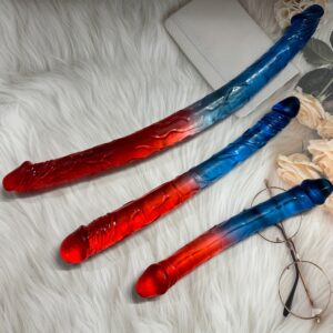 1pc Red and Blue Color-Blocked Jelly Realistic Double-Ended Dildo, Three Sizes Available, Soft and Flexible with Veins and Glans. Suitable for G-Spot and Anal Use, Double-Sided Thickened Adult Sex Toy. Ideal for Women/Men/Couples' Intimate Play