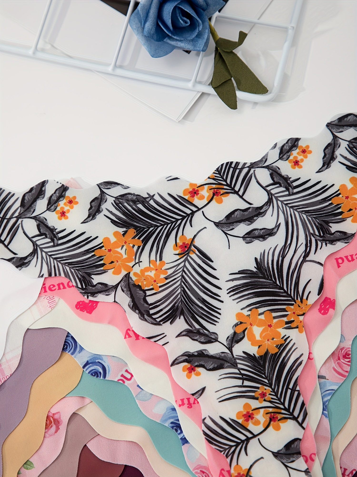 Random 7-pack seamless leopard-print leaves and flowers love printing solid color simple underwear solid color low waist seamless suit soft, comfortable, breathable and quick-drying thong suit. - Image 4