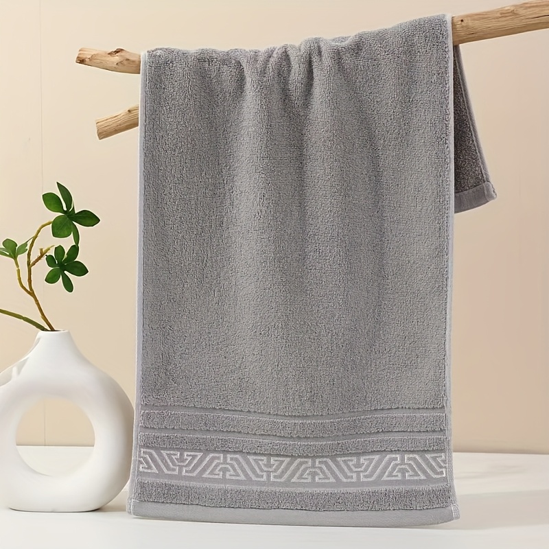 1pc/Three Pieces Large Heavy-Duty Quick-Dry Oversized Towel - Thick and Soft SPA, Gym, and Bathroom Towel for Adults - Heavyweight Rectangular - Gray/White/Black Geometric Pattern - Ideal for After Shower, Swimming, and Body Care, Towel Bath Towel - Image 4