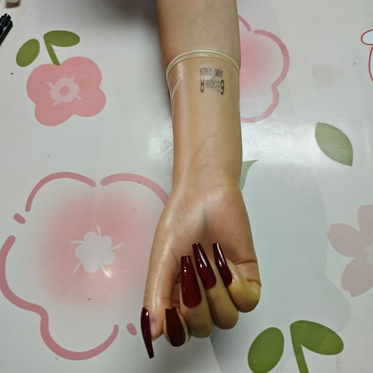 Malaysia natural latex one-time molding Zentai men to female clothing accessories sexy ultra-thin transparent high elasticity Kigurumi latex gloves with nail service - Image 8