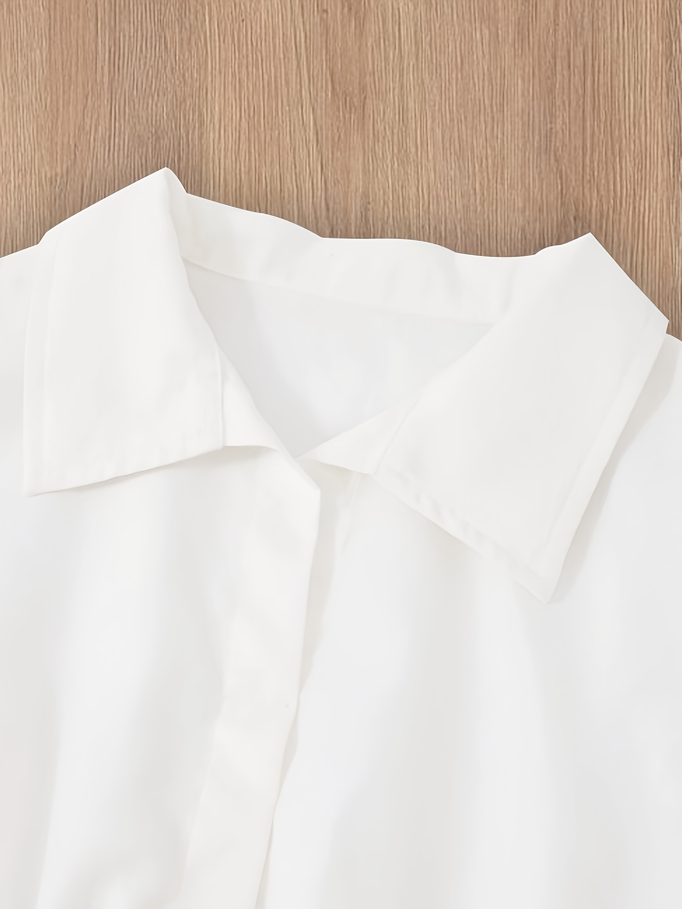 Spring/Summer New Fashion for Girls, Elegant, Gentle, Simple, and Artistic Design, Solid Color Lapel Short Sleeve Dress with Three-Dimensional Floral Embellishments, Includes a Simple and Versatile Solid Color Belt, Suitable for Daily Casual Outings - Image 4