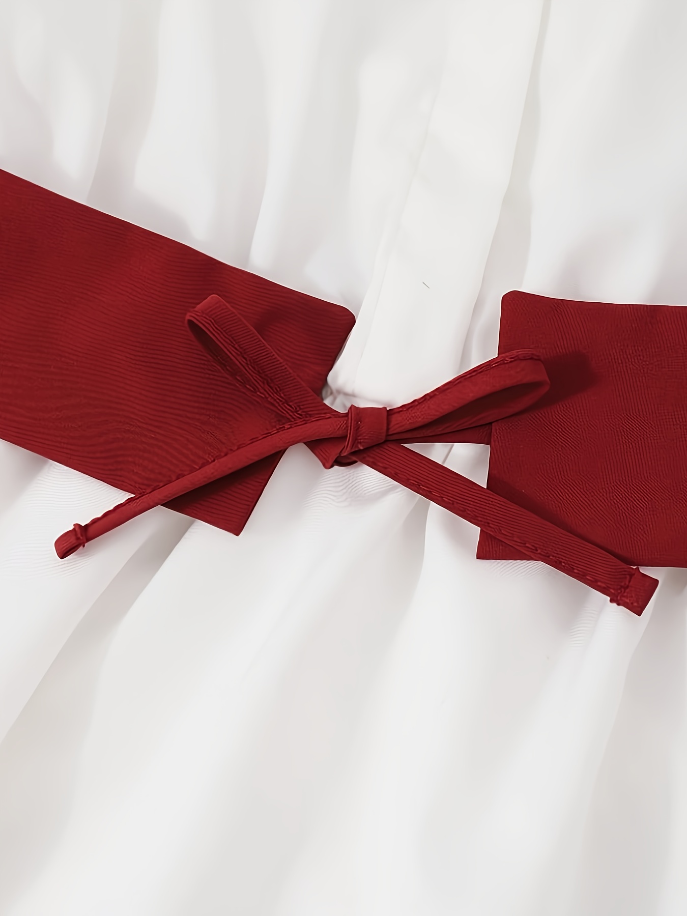 Spring/Summer New Fashion for Girls, Elegant, Gentle, Simple, and Artistic Design, Solid Color Lapel Short Sleeve Dress with Three-Dimensional Floral Embellishments, Includes a Simple and Versatile Solid Color Belt, Suitable for Daily Casual Outings - Image 3