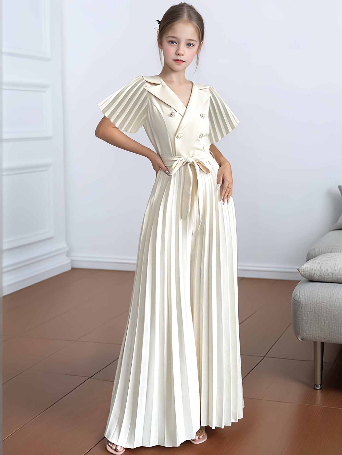 Spring/Summer Girls' Fashionable New Style: Cute, Elegant, Artistic, and Gentle Design. Versatile and Stylish Solid-Color Button-Decorated Lapel with Ruffled Sleeves and Pleated Romper. Includes a Matching Belt. Suitable for Spring Outings - Image 2