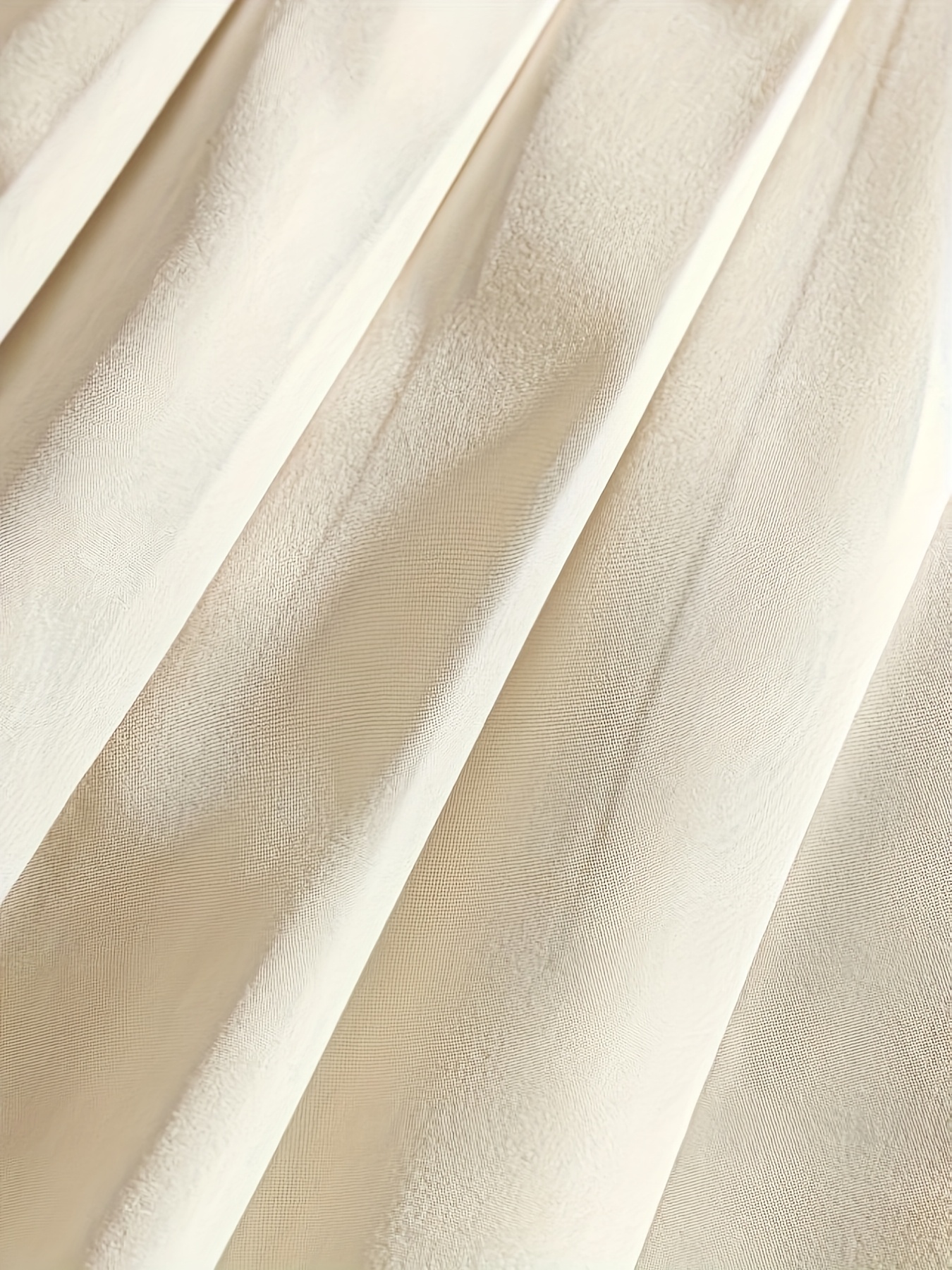 A Stylish New Spring And Autumn Outfit for Girls, Featuring a Sunny, Casual, And Elegant Artistic Design. It Includes a Sleeveless Top Adorned with Exquisite Bows And Button Decorations - Image 4