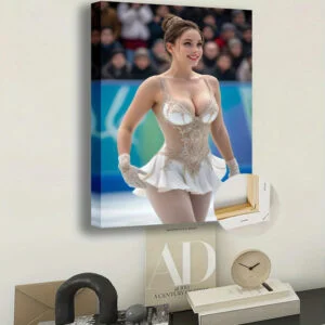 [Elegant Skater Canvas Art] 1pc Elegant Figure Skater Canvas Art - Wooden Frame, Modern & Retro Style, Perfect for Home, Office, Bar, Cafe Decor, Indoor Wall Hanging, Living Room, Bedroom, Dining Room Decor, Living Room Art | Elegant Skater Design | Artistic Figure Skater, Figure Skating Decor