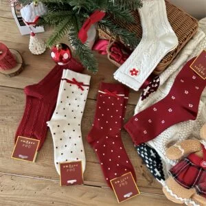 5 Pairs (10pcs) Of Women's Holiday Bow Knee-length Socks: Holiday Red Dots with 3D Bows, Random Color Mixing: Versatile Christmas, New Year, Valentine's Day Outfits And Warm Gifts